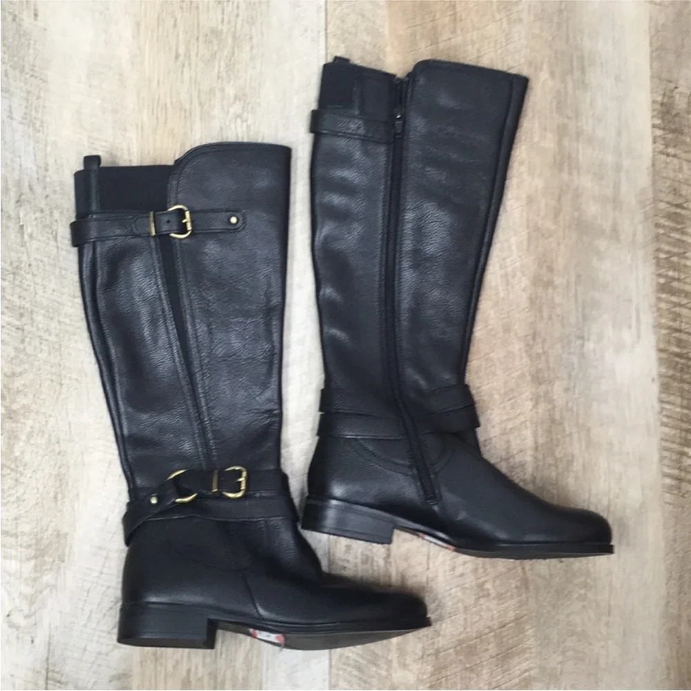 Naturalizer Black leather boots size 6
